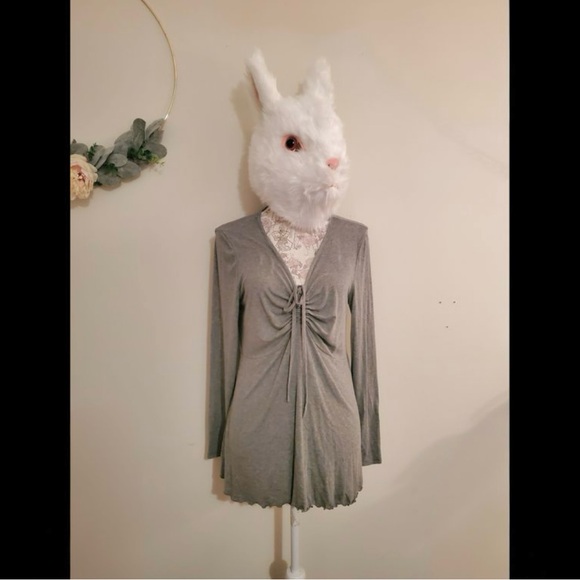 *4 For $10* Ruched Top - Picture 2 of 9